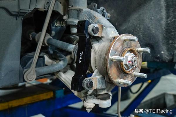 TEI Racing本田十代雅閣改裝P40NS四活塞卡鉗前輪剎車套裝後加大碟 TEI Racing本田十代雅閣改裝P40NS四活塞卡鉗前輪剎車套裝後加大碟