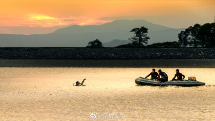 雷霆出擊!直擊海軍陸戰隊破襲戰鬥 雷霆出擊!直擊海軍陸戰隊破襲戰鬥