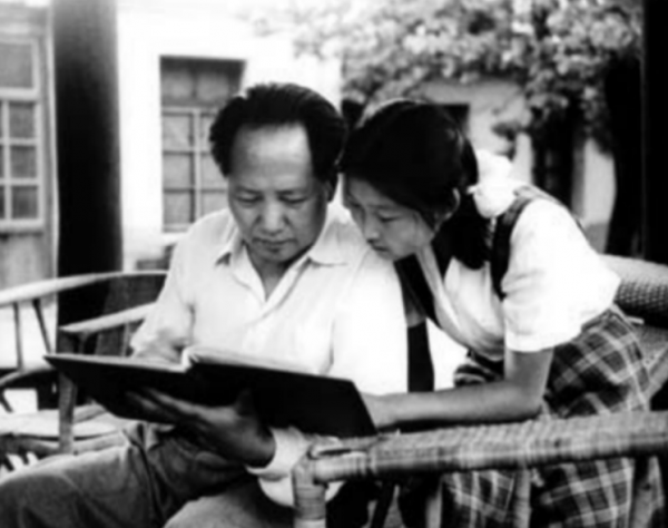 毛主席逝世後,中辦找李敏談及遺產,李敏:我只要爸爸給我的那份 毛主席逝世後,中辦找李敏談及遺產,李敏:我只要爸爸給我的那份