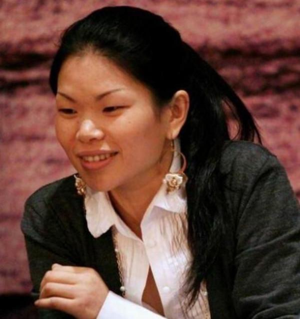 超模呂燕：被身邊人嫌棄，嫁法國貴族後被寵成公主，兒子成她驕傲