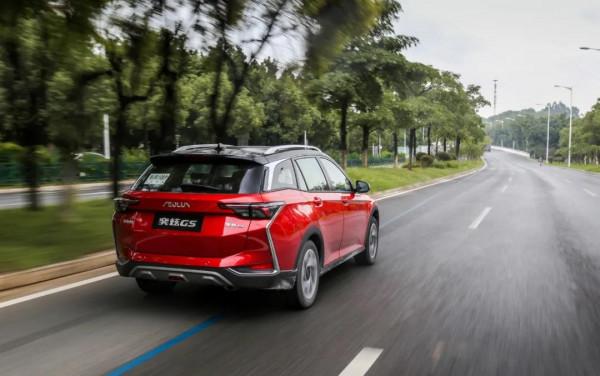 奕炫GS試駕：矩陣式LED大燈、電動皮座椅主動剎車，舒適實用