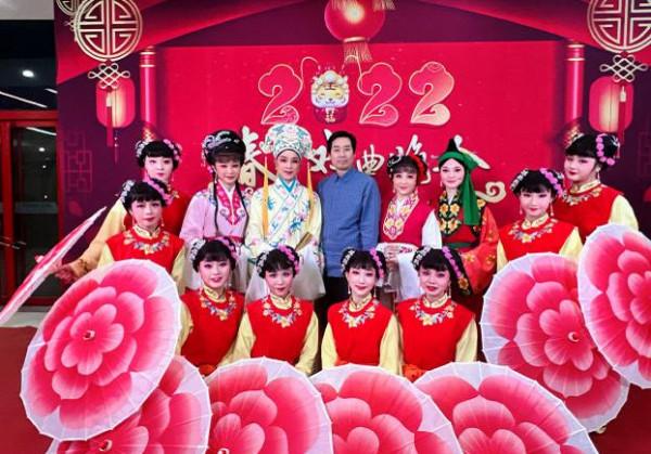 央視：董藝執匯出亮點，《2022年戲曲春晚》11位主持人跨界唱大戲