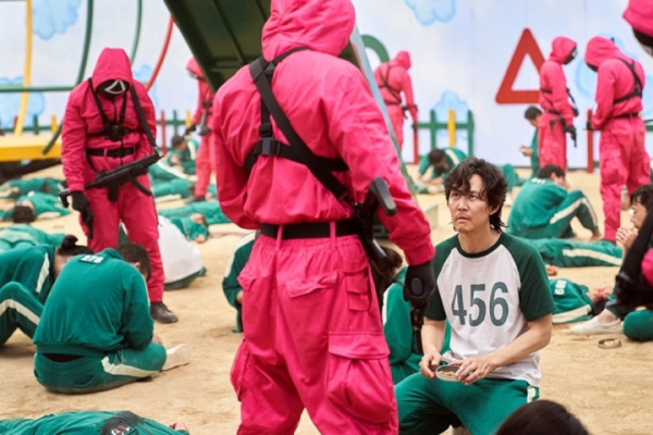 擊敗《魷魚遊戲》《海岸村》仍被網友選為“2021年最佳韓劇”冠軍