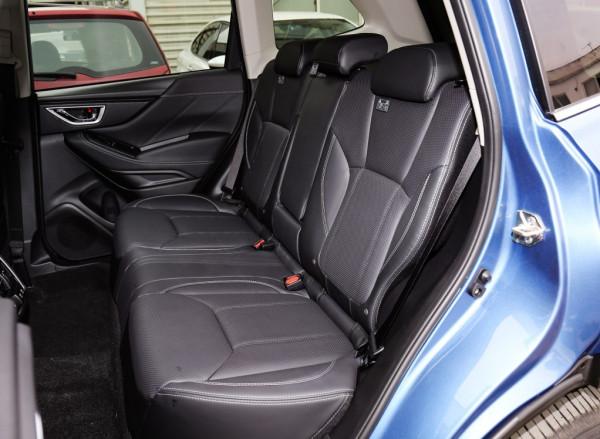 20多萬的進口SUV，四驅強悍油耗低，缺點明顯，森林人值得買嗎？