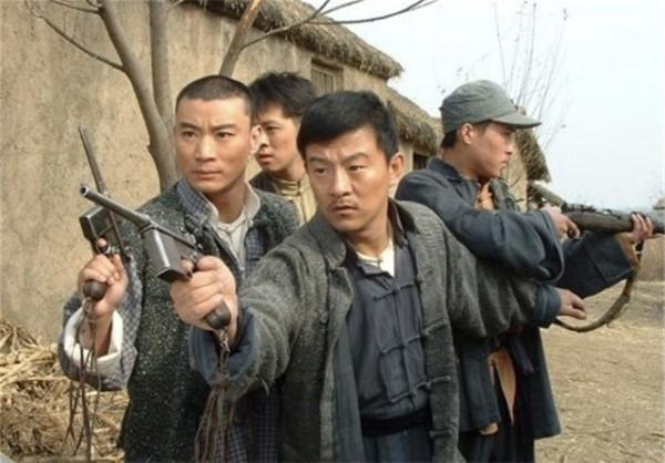 鐵道游擊隊的創始人：甲級戰鬥英雄，抗戰勝利後為何選擇投敵？