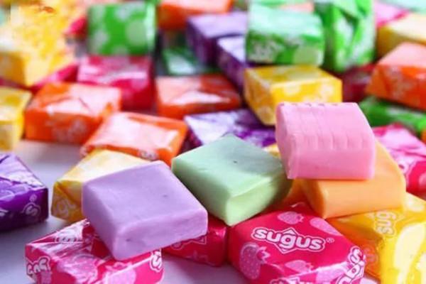 盤點十幾種童年小零食,除了辣條和碎碎冰,有些基本消失了? 盤點十幾種童年小零食,除了辣條和碎碎冰,有些基本消失了?