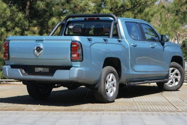 緊跟潮流的商用皮卡！試駕長城皮卡金剛炮