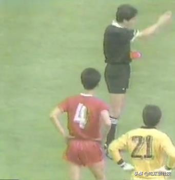 世界盃小歷史，1990年世界盃E組篇，一球小勝，烏拉圭驚險晉級