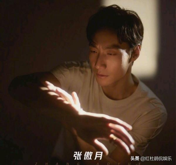 《追光吧哥哥2》最大60歲最小26歲,流量明星讓路,中年大叔吃香 《追光吧哥哥2》最大60歲最小26歲,流量明星讓路,中年大叔吃香