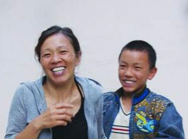 貴州13歲男孩考上985，茅臺為他資助4年學費，卻在1年後停止贊助