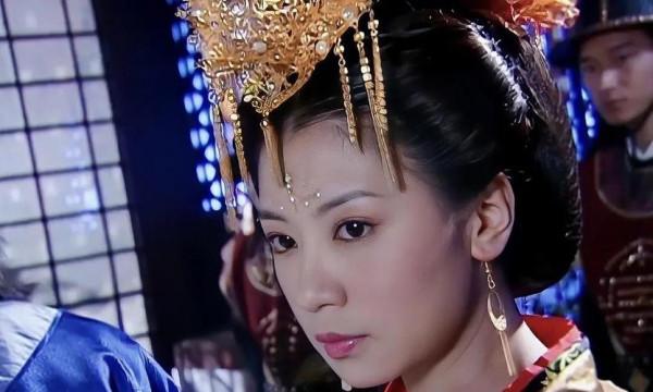 《至尊紅顏》開播18年,用如今的審美,5位美人誰最好看? 《至尊紅顏》開播18年,用如今的審美,5位美人誰最好看?