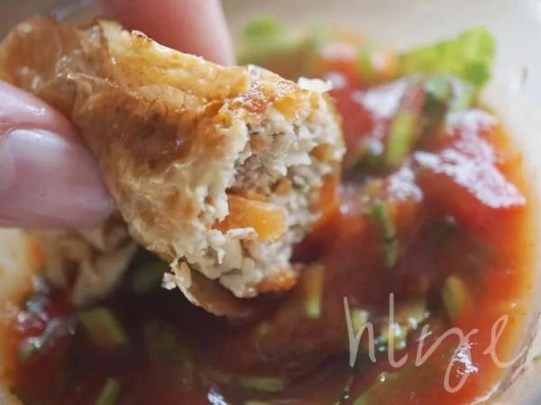 超好吃腐皮肉卷：新馬開胃小吃