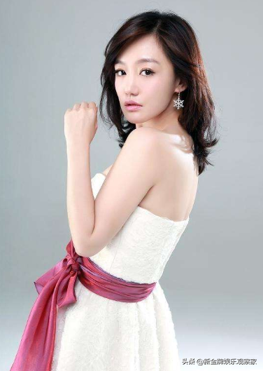 薛佳凝說小敏家周迅演得太好，一場戲就讓她破防，43歲仍單身一人