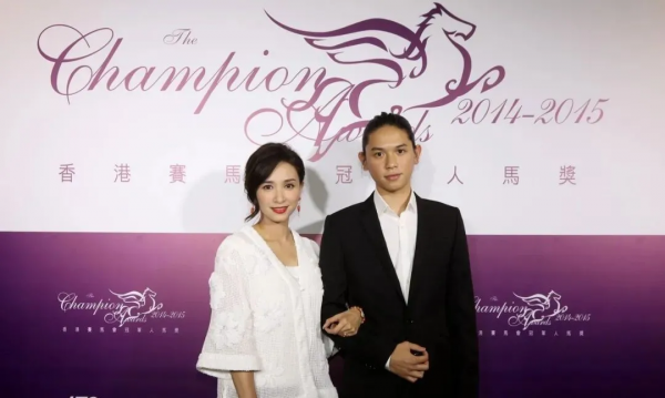 比霍啟剛郭晶晶夫婦更有故事!霍家新晉“神仙情侶”什麼來路? 比霍啟剛郭晶晶夫婦更有故事!霍家新晉“神仙情侶”什麼來路?