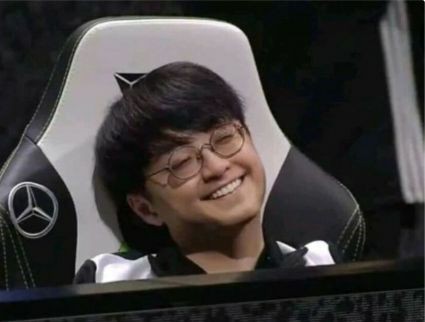 LOL：Showmaker翻譯小姐姐重出江湖，Bin要在全明星上玩飛機了