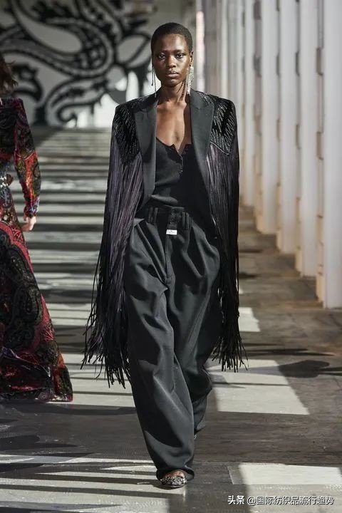 2021/22秋冬流行趨勢中,這些關鍵點不能錯過 2021/22秋冬流行趨勢中,這些關鍵點不能錯過