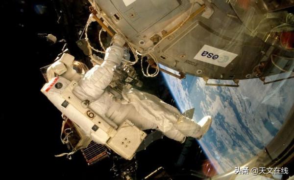 沒有地球生物能暴露在太空中生存？NO，來看看這種耐輻射球菌