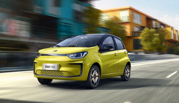 宏光MINI火到不行,其實和它同級別的這幾款車也不差? 宏光MINI火到不行,其實和它同級別的這幾款車也不差?