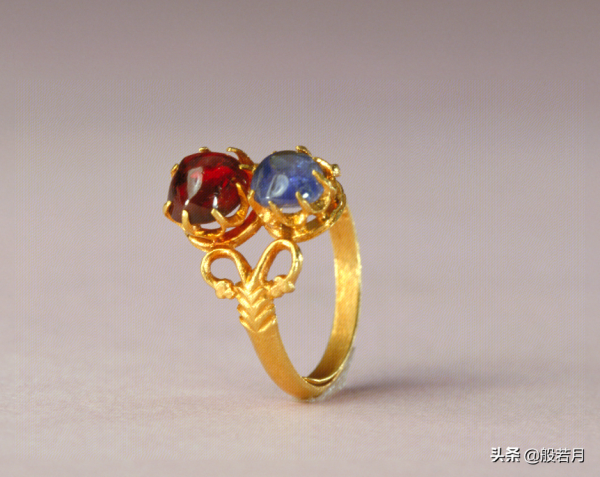 故宮裡的娘娘都戴什麼珠寶？來開開眼界