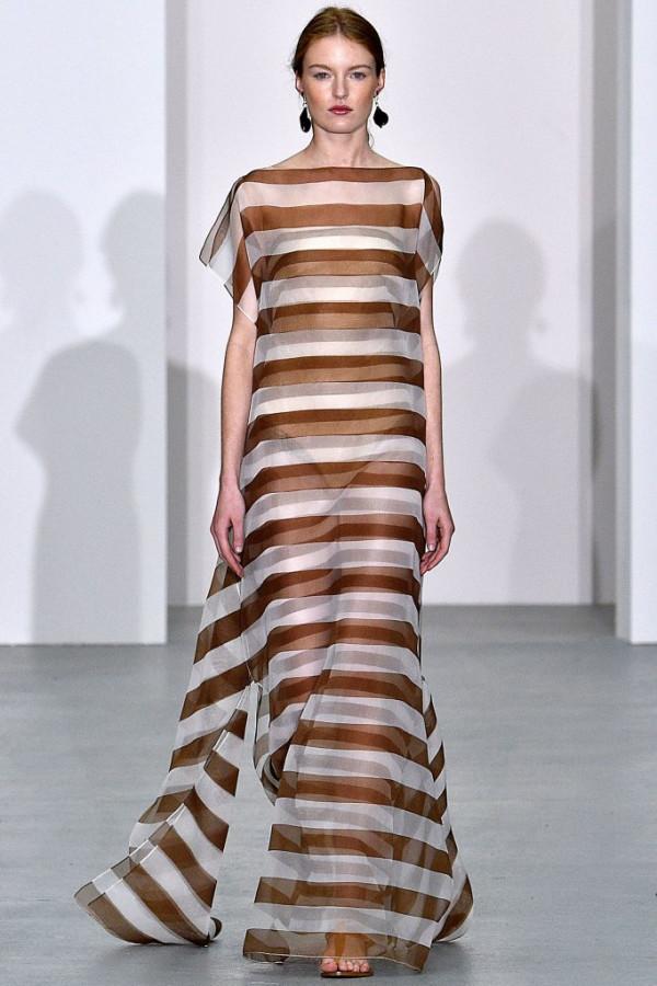 戴安娜王妃在鏡頭前那麼美，離不開這個設計師，還有兩個生活習慣