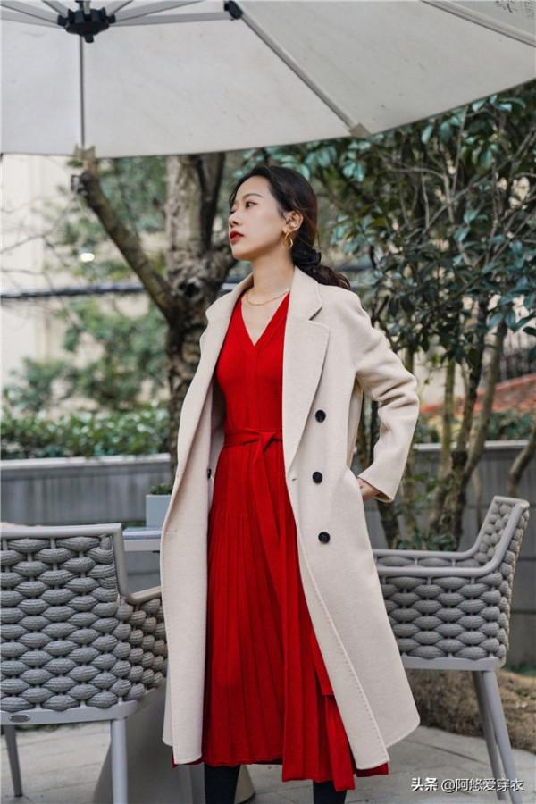大衣+裙子，今冬最洋氣顯瘦的穿法都在這裡了！照著穿誰美誰知道