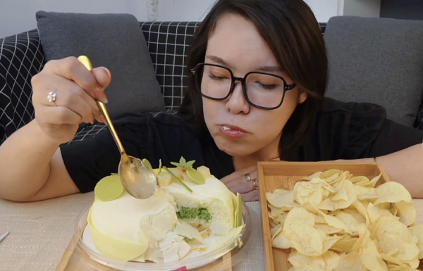 雲南小夥，一口氣吃16斤面，一個人吃1158根串串，爆火後身價千萬