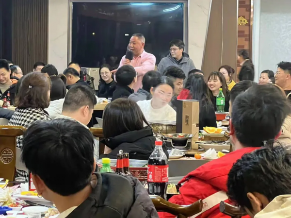 百乘定製·全屋整裝“虎虎生金”尾牙宴圓滿落幕