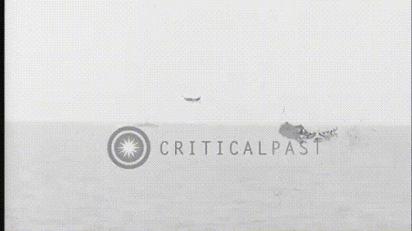 朝戰美機中了鋼索陷阱，飛官失明半昏迷，鉤住最後一道阻攔索著艦