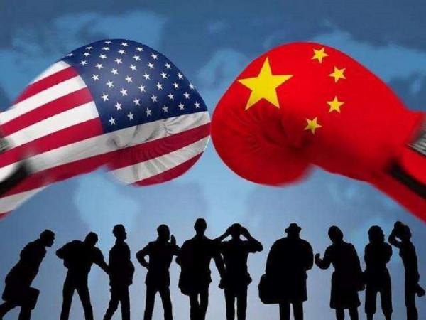 1967年廣州機場，一英國老外帶2只老鼠出境，差點盜走原子彈機密