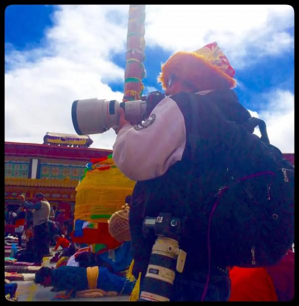 從毛阿敏身價百億60歲老公突然逝去看人間煙火最值得珍惜