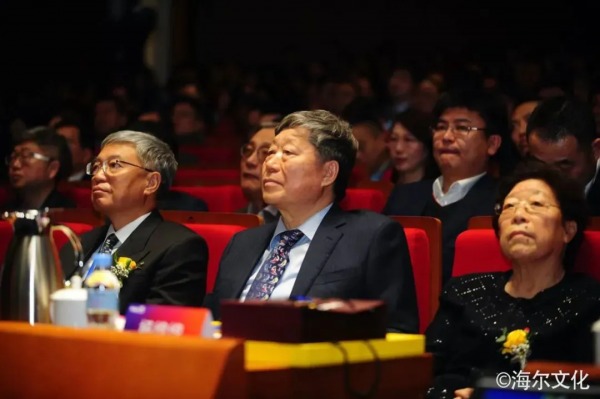 張瑞敏:海爾傳承的“變易”“簡易”與“不易” 張瑞敏:海爾傳承的“變易”“簡易”與“不易”