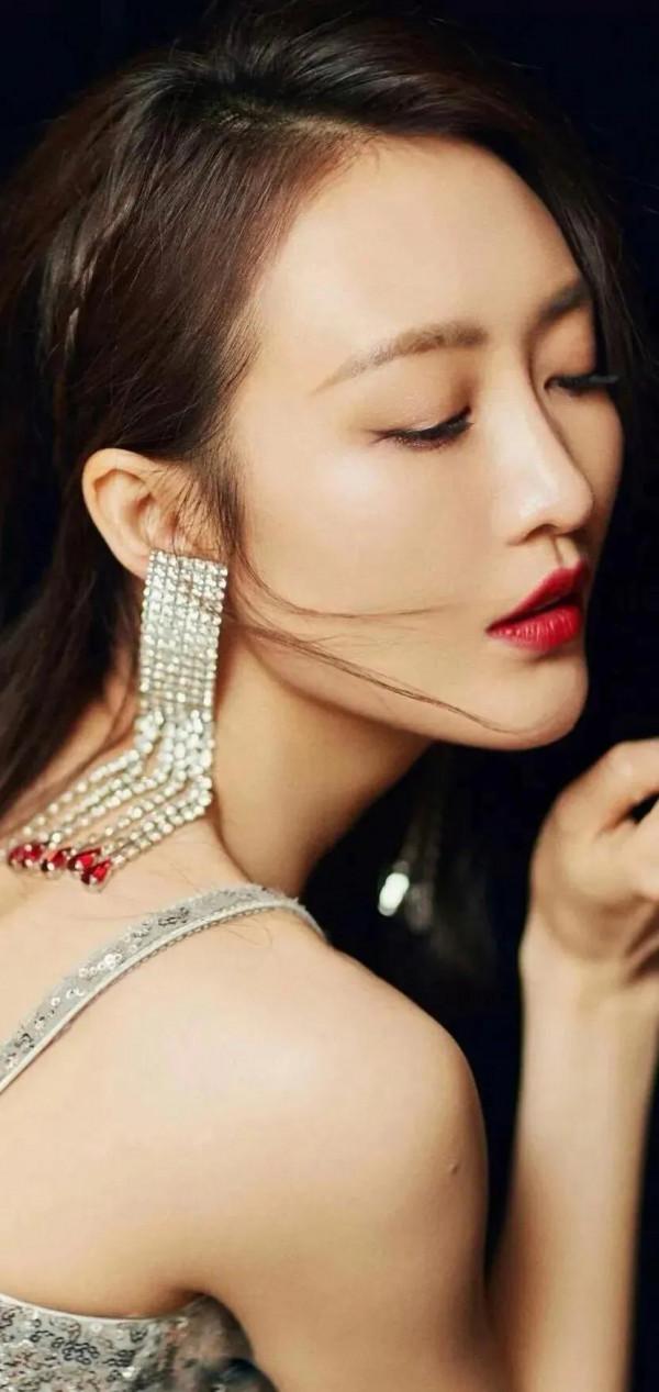 廣西女演員王鷗