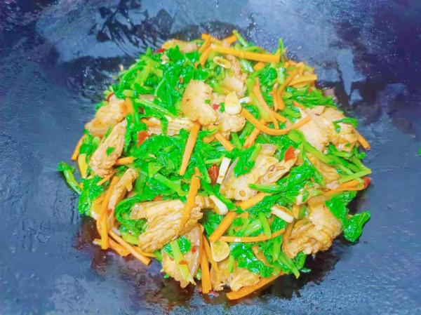 入冬後記得給孩子吃“天然鈣片”,2塊錢1斤,搭配五花肉,真香啊 入冬後記得給孩子吃“天然鈣片”,2塊錢1斤,搭配五花肉,真香啊