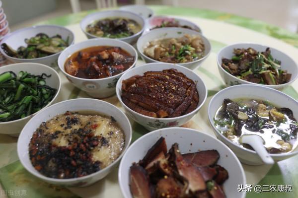 農村人過年和城裡人過年有什麼區別？有什麼不同？