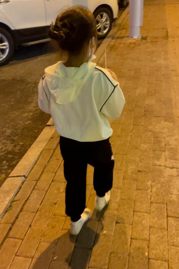 6歲女孩活的通透 6歲女孩活的通透