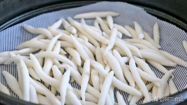 大米別再煮著吃了,試試這種新做法,筋道爽滑,比吃大魚大肉還香 大米別再煮著吃了,試試這種新做法,筋道爽滑,比吃大魚大肉還香