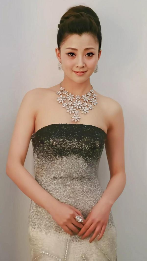 女星殷桃圖集 女星殷桃圖集