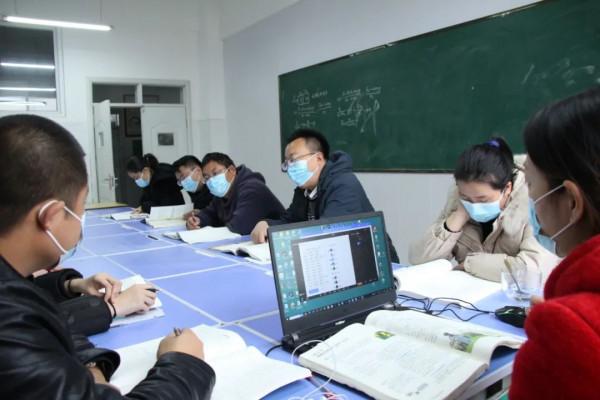 無&OpenCurlyDoubleQuote;生&rdquo;教學，有聲課堂，學生在家，教師在&OpenCurlyDoubleQuote;堂&rdquo;