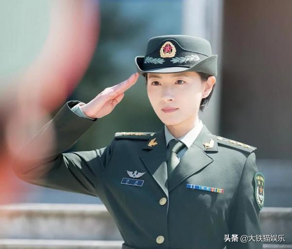 矯揉造作就別演軍旅劇了,這8位女星告訴你,什麼叫颯爽軍人氣質 矯揉造作就別演軍旅劇了,這8位女星告訴你,什麼叫颯爽軍人氣質