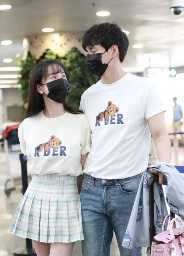 張檬金恩聖公開後人氣下降，拍非主流土味影片，直播帶貨一言難盡