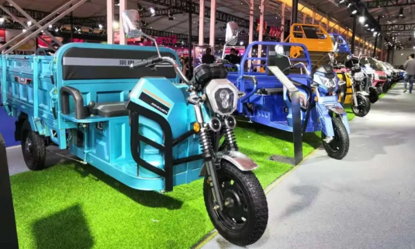 三輪車行業新風口,長續航三輪車銷售火爆,行業進入百公里時代 三輪車行業新風口,長續航三輪車銷售火爆,行業進入百公里時代