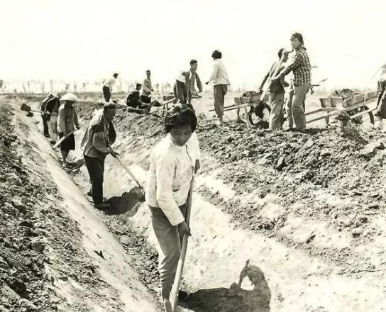 生產隊的故事(連載23)修路,挖溝,上河工,冬春兩季義務工 生產隊的故事(連載23)修路,挖溝,上河工,冬春兩季義務工