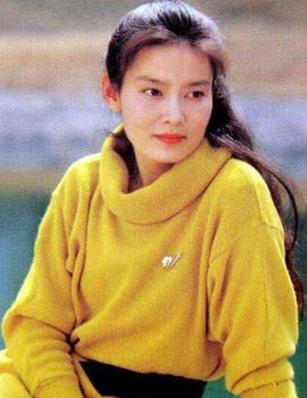 潘虹：跟丈夫結婚8年僅相處380天，離婚後卻說最愛前夫，這是為何
