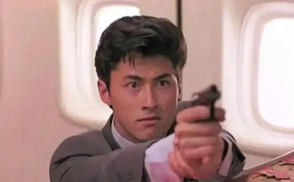 56歲王敏德宣佈大女兒將與女朋友結婚，不介意兩人一起懷孕