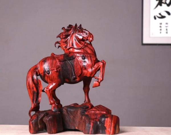 在古代這匹馬一定是汗血寶馬