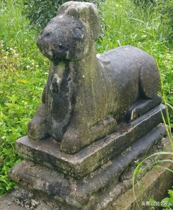 廣西平果市規模龐大的古墓群，埋葬的是明朝土司及其岑氏家族