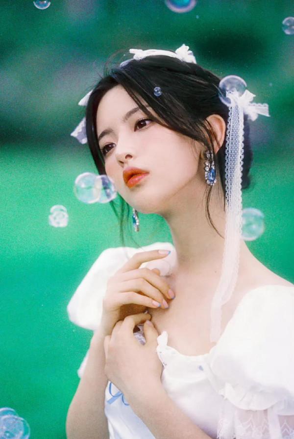 楊超越，不一樣的仙女下凡間