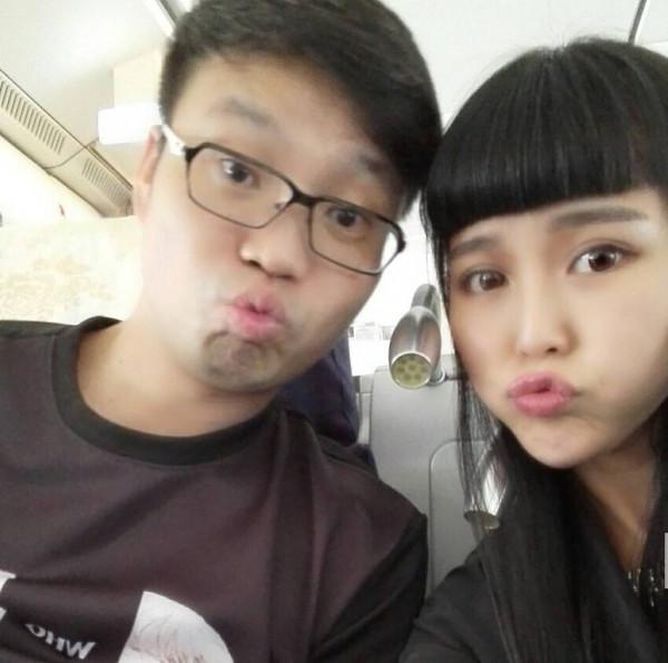 王迅：成名後拋棄髮妻，把90後嬌妻寵成寶，前妻“紅了”，他糊了