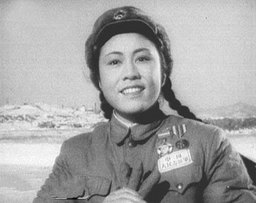 被美軍包圍時李夢琪的表白,成了機槍手王鬍子心裡永遠的痛 被美軍包圍時李夢琪的表白,成了機槍手王鬍子心裡永遠的痛