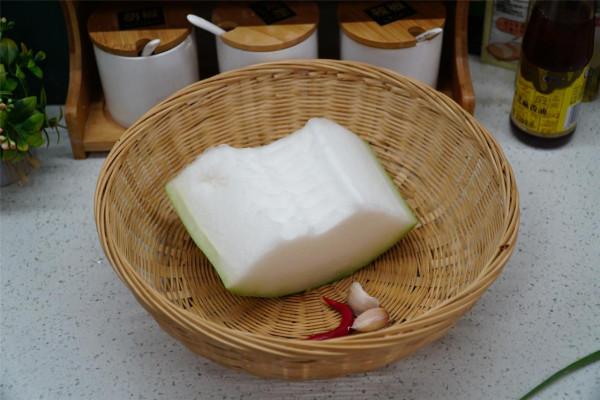 學會冬瓜這樣吃,一頓能幹兩碗飯,不放肉也很香,上桌湯汁都不剩 學會冬瓜這樣吃,一頓能幹兩碗飯,不放肉也很香,上桌湯汁都不剩